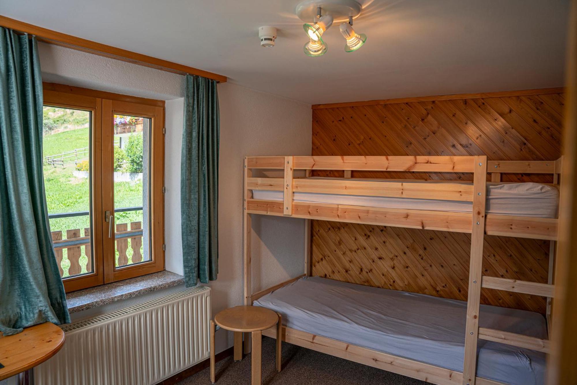 Alte Bock 2.0 Bed & Breakfast Grächen Exterior foto