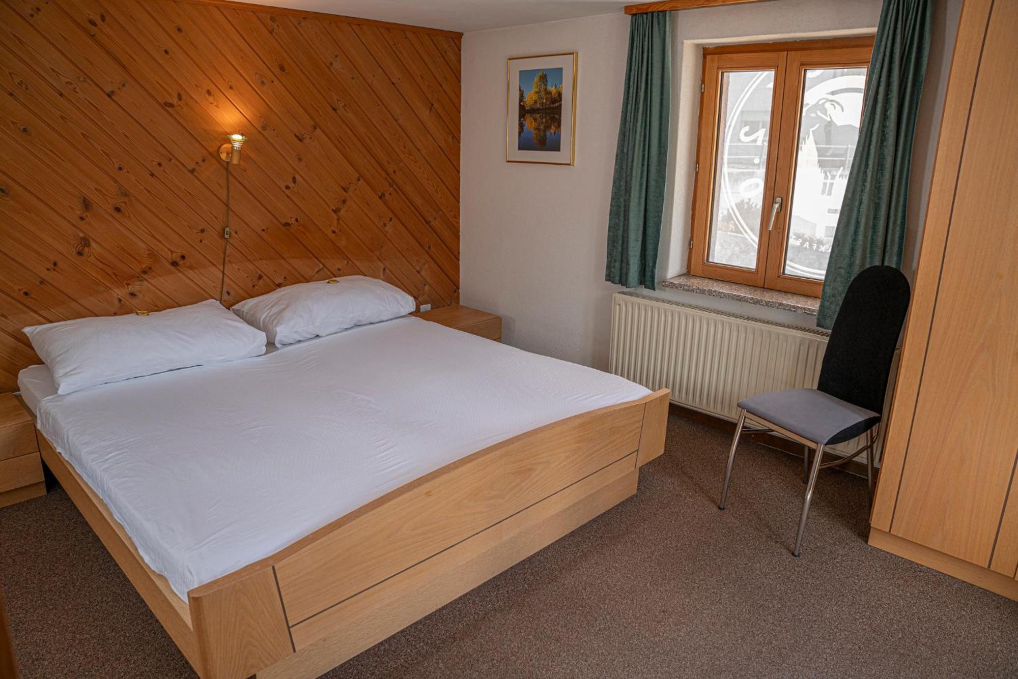 Alte Bock 2.0 Bed & Breakfast Grächen Exterior foto