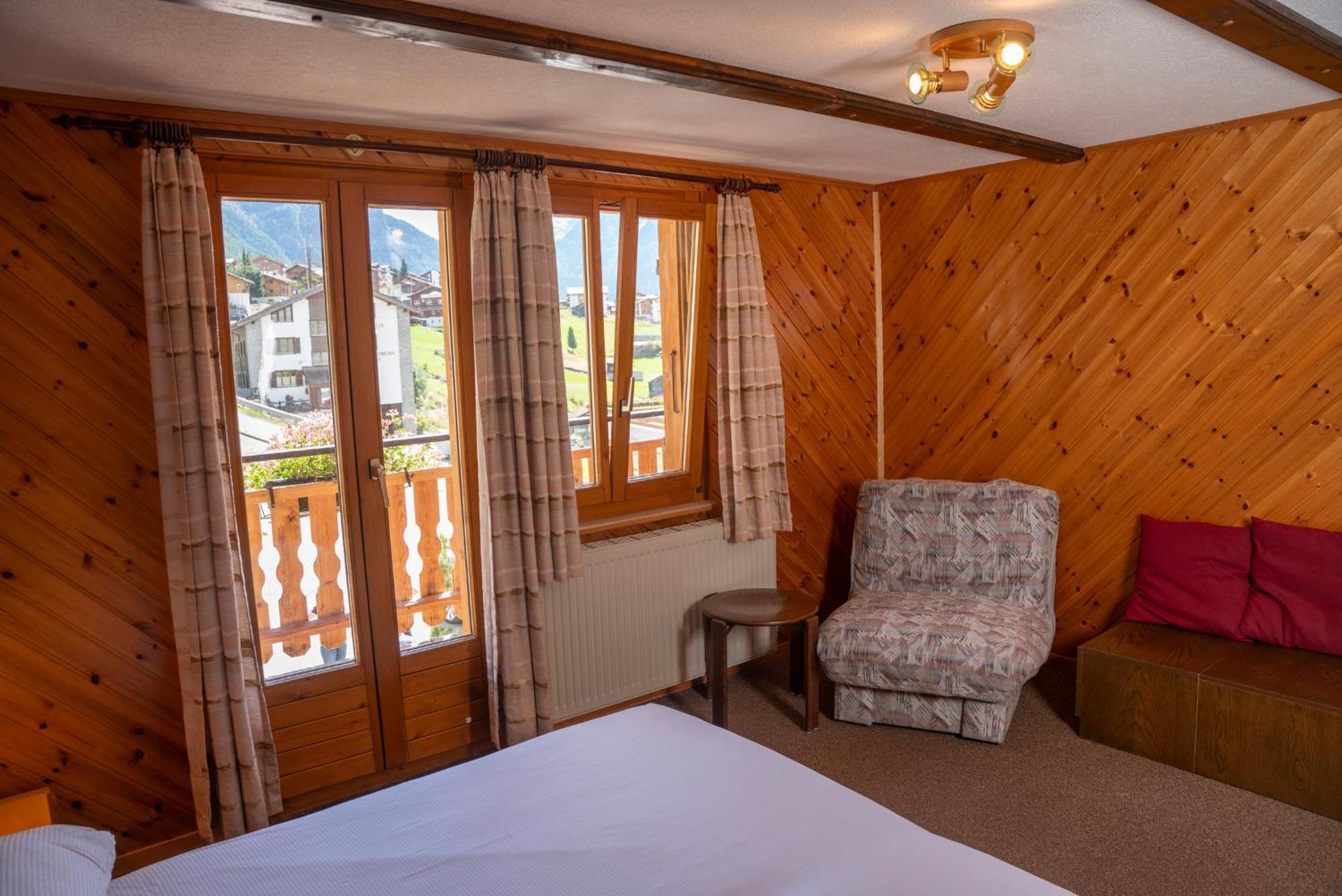 Alte Bock 2.0 Bed & Breakfast Grächen Exterior foto