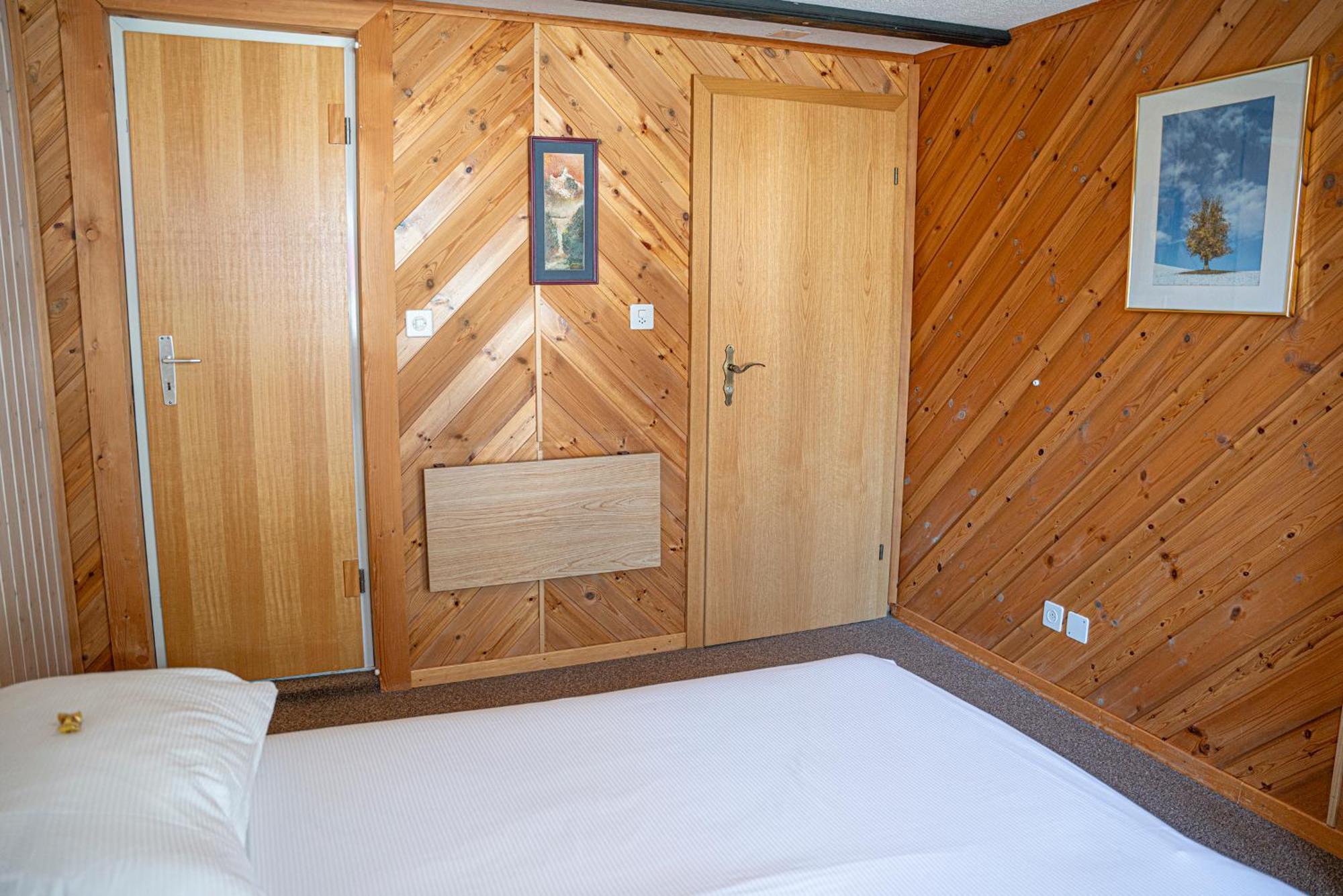 Alte Bock 2.0 Bed & Breakfast Grächen Exterior foto
