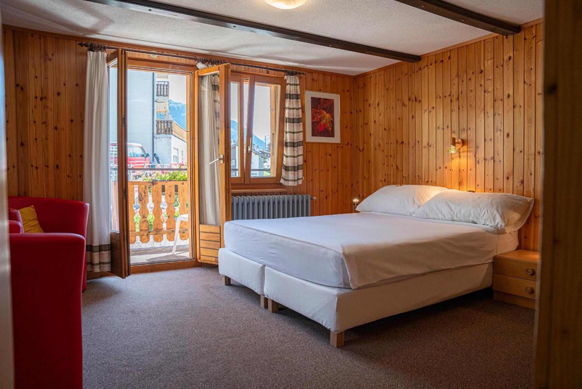 Alte Bock 2.0 Bed & Breakfast Grächen Exterior foto