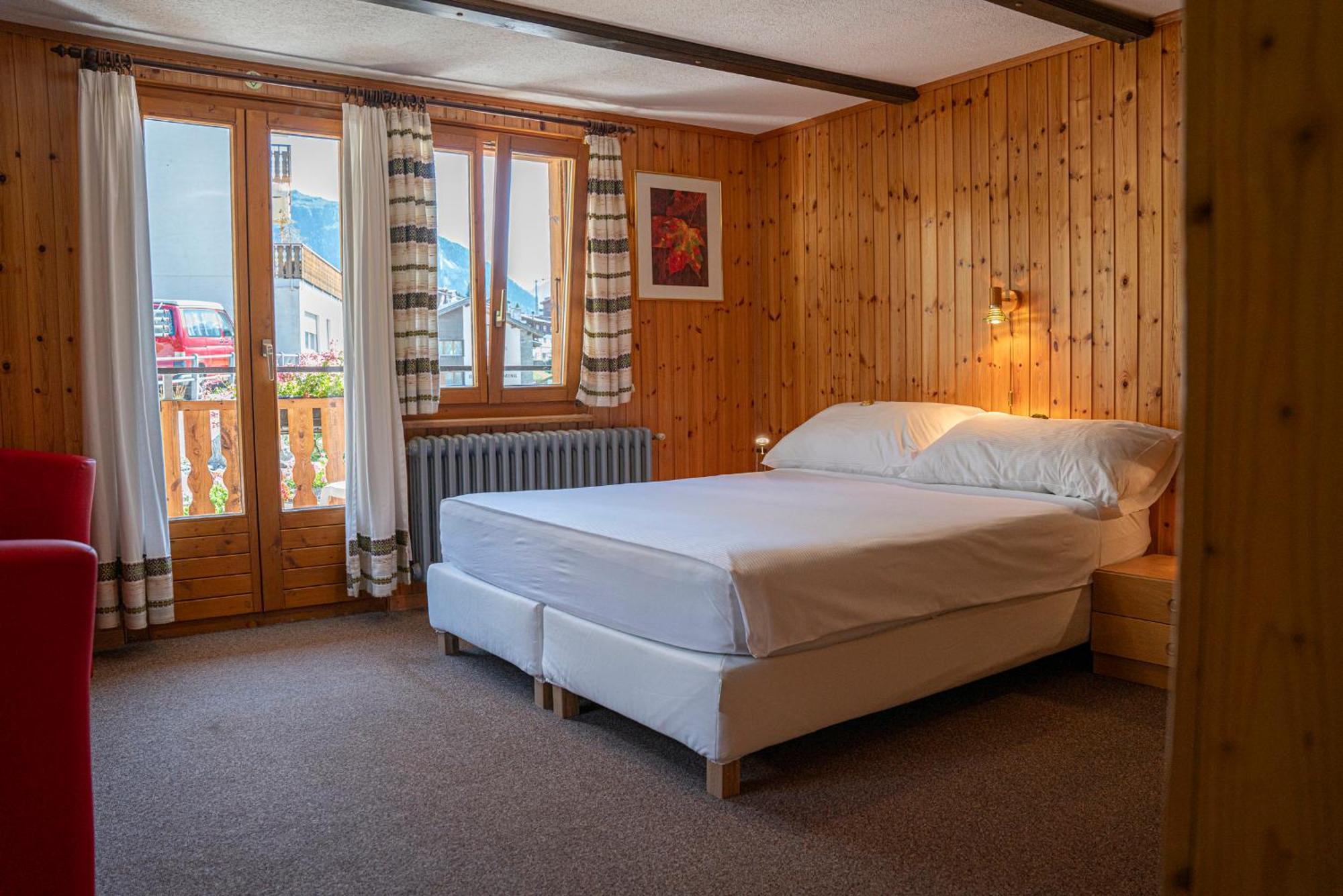 Alte Bock 2.0 Bed & Breakfast Grächen Exterior foto