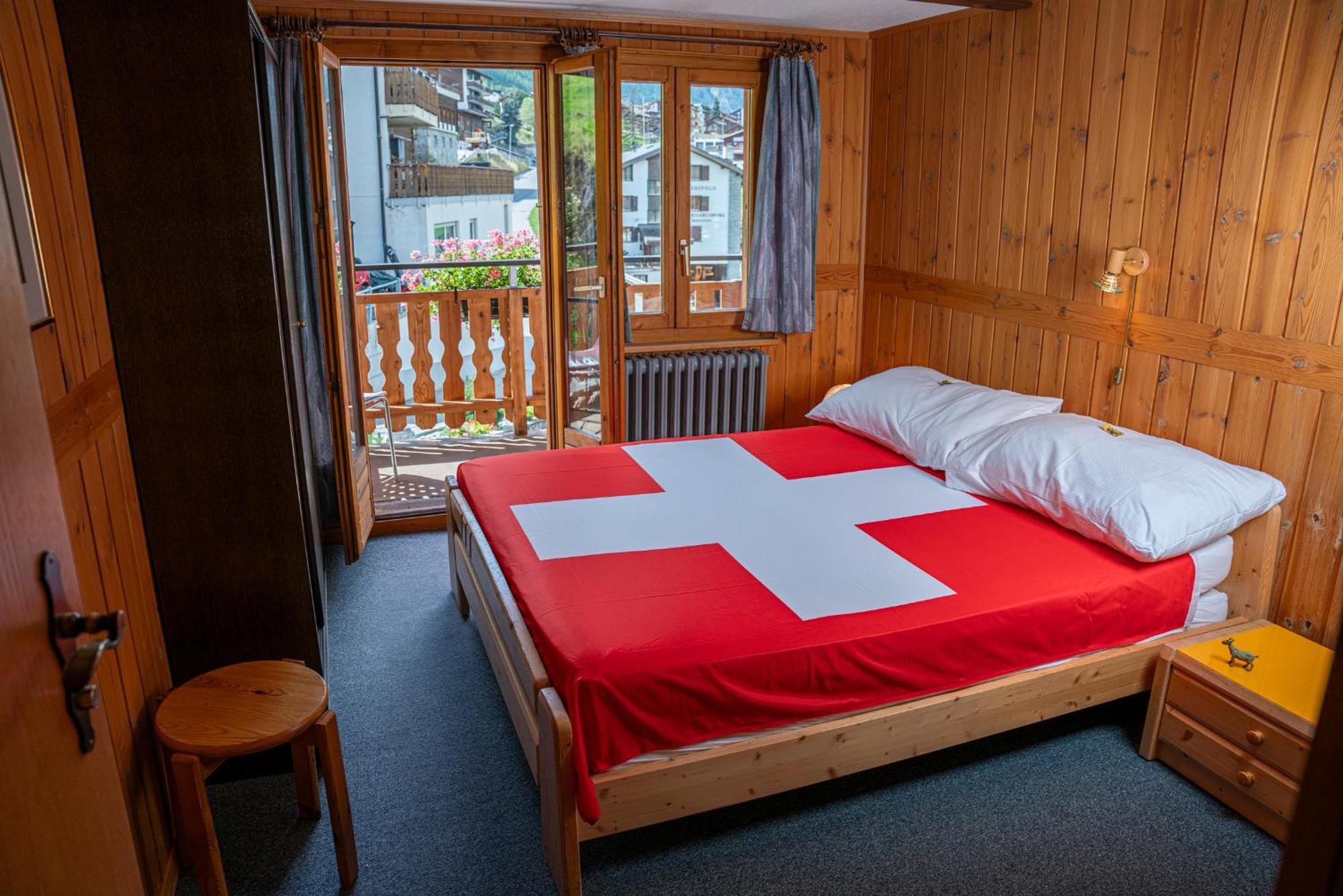 Alte Bock 2.0 Bed & Breakfast Grächen Exterior foto