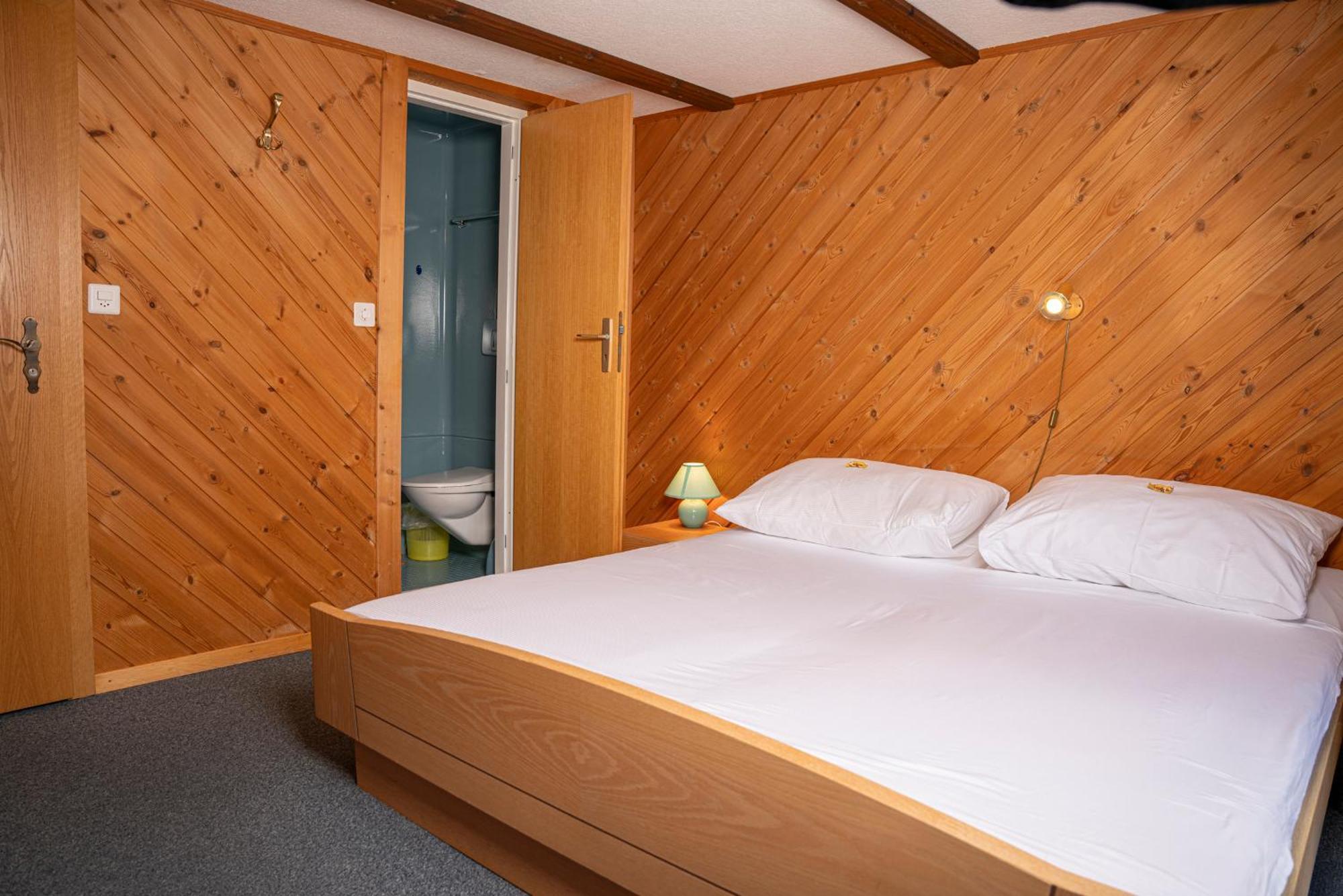 Alte Bock 2.0 Bed & Breakfast Grächen Exterior foto